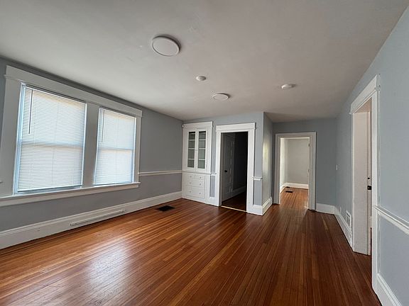 2nd image of 1936 Main St #1A