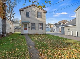 26 W 2nd St, Oswego, NY 13126