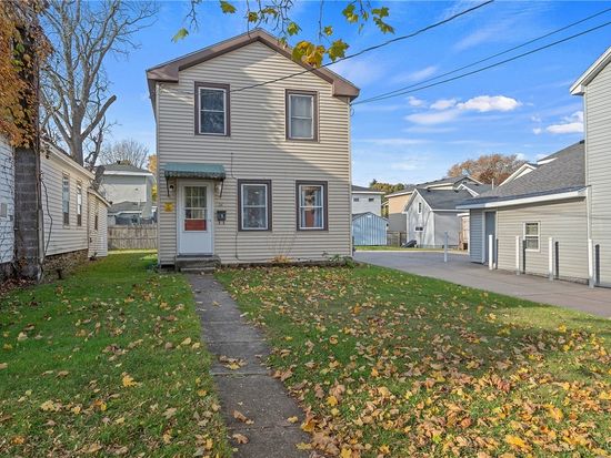 26 W 2nd St, Oswego, NY 13126
