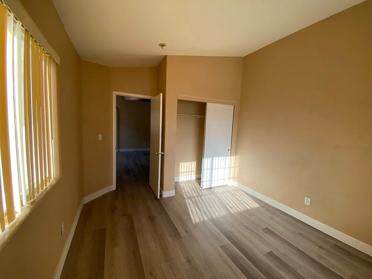3740 Shallow Dove Ct — Photo 2