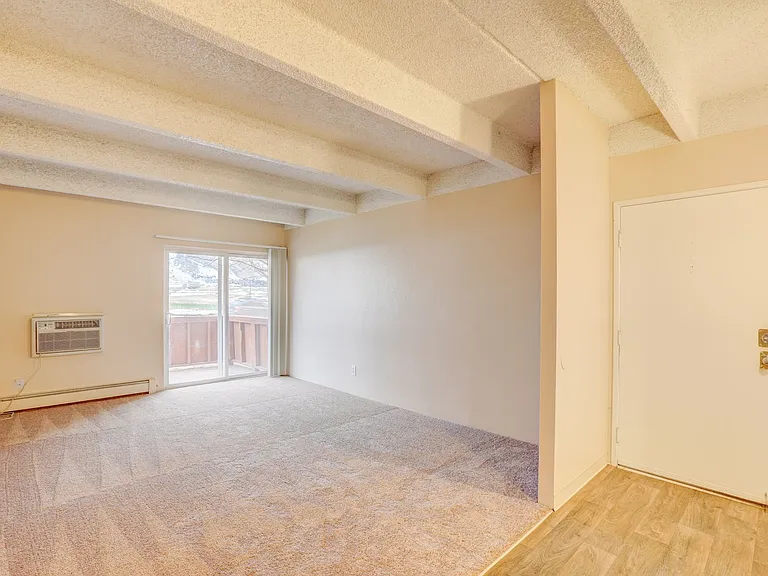 Summit View Village Apartments — Photo 43