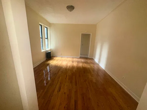 2415 Newkirk Avenue image 1 of 6