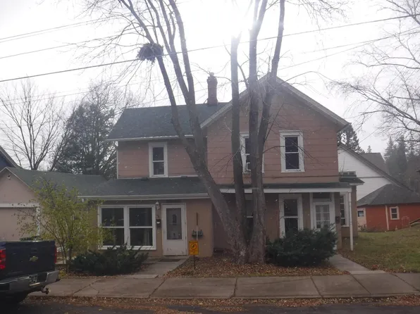 211 Elm St W, Stillwater, MN 55082