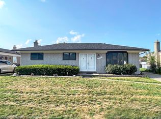 14343 Alpena Dr, Sterling Heights, MI 48313