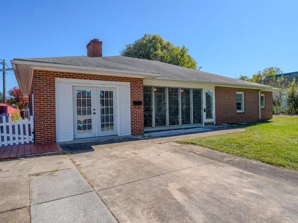 372 Euclid Ave, Charles Town, WV 25414