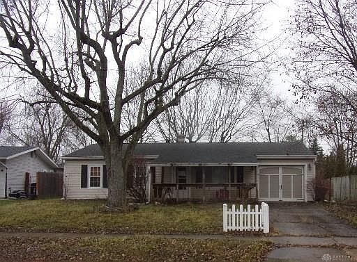 1st image of 225 Cain St