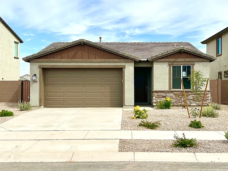 15598 W Hackamore Dr — Photo 1