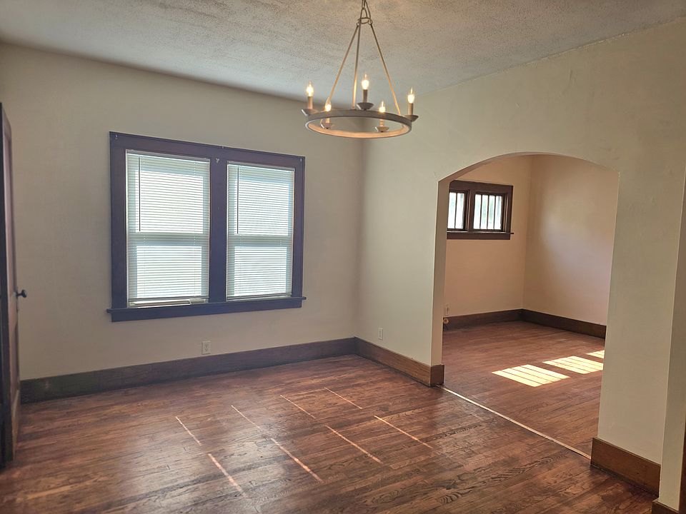 2nd image of 3020 Avenue Of The Cities