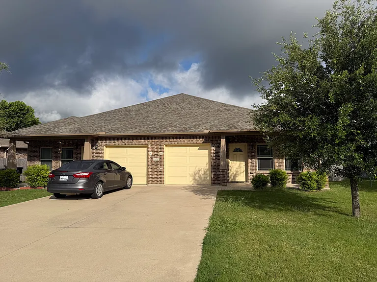 1108 Indian Mallow Dr #B — Photo 2