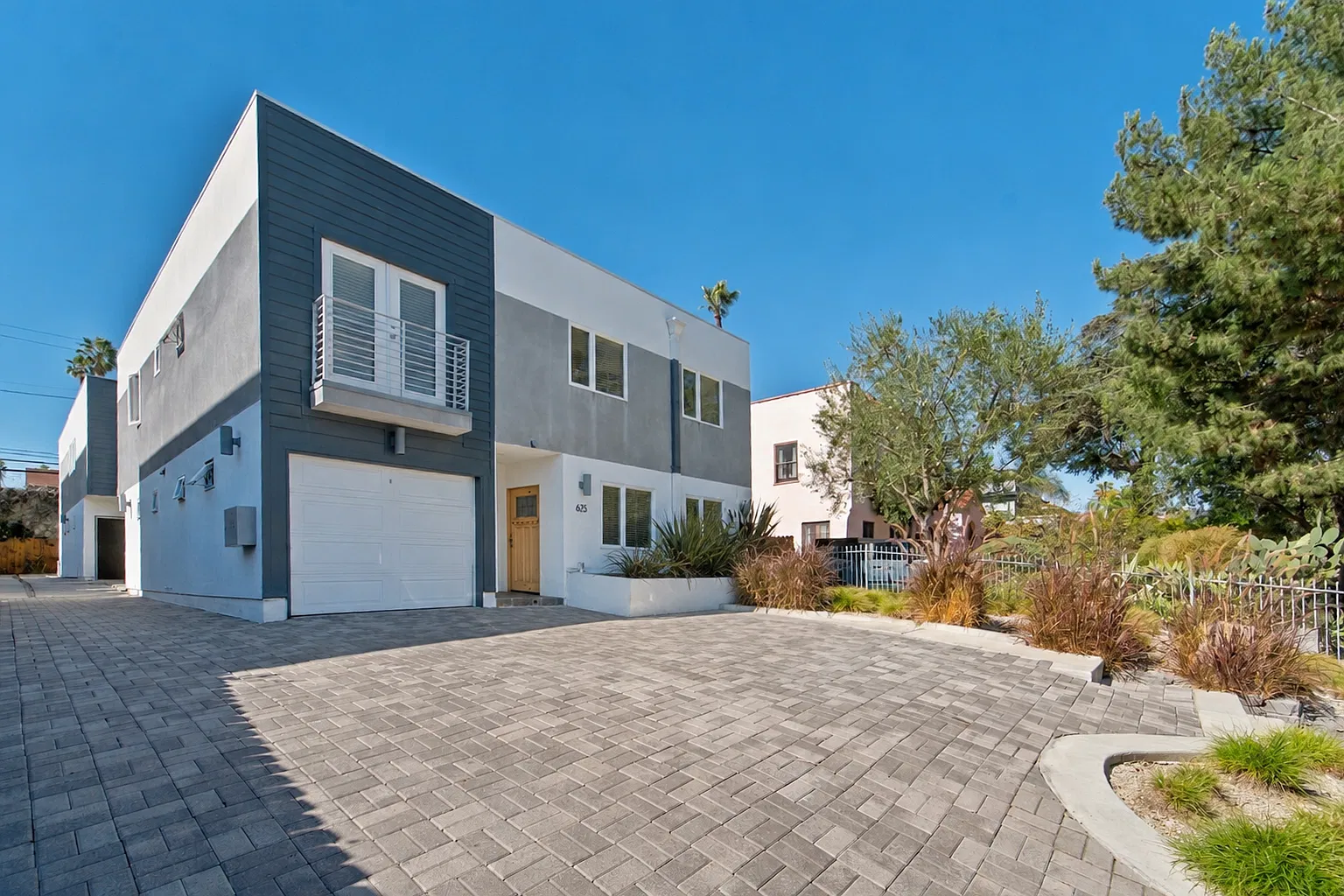 3 bed, 2.5 bath, 1380 sqft, $3,795 — Photo 2