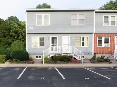 24 George St APT 17, Attleboro, MA, 02703