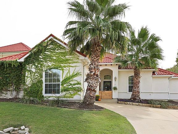 4th image of 3303 Lakeside Dr