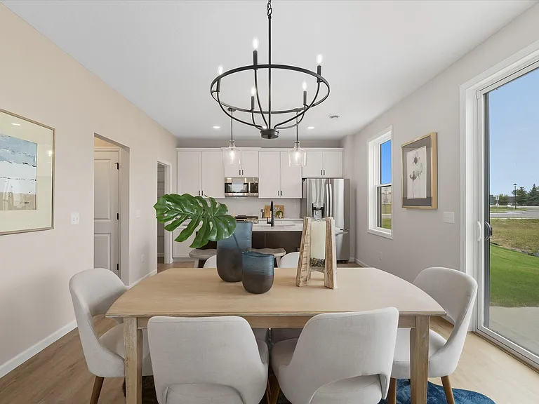 3472 Knightsbridge Trl N — Photo 14