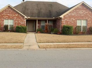 2704 Durango Dr, Benton, AR 72019