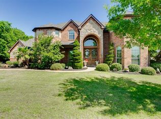 8821 Mary Dr, Waxahachie, TX 75167