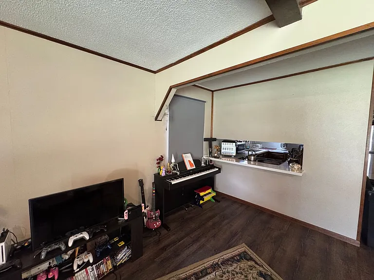 901 Rambler Dr — Photo 10