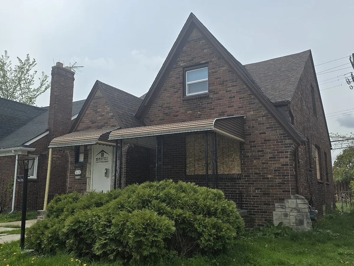 Building Photo - 9635 Everts St