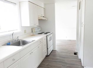1083 NW A St, Toledo, OR