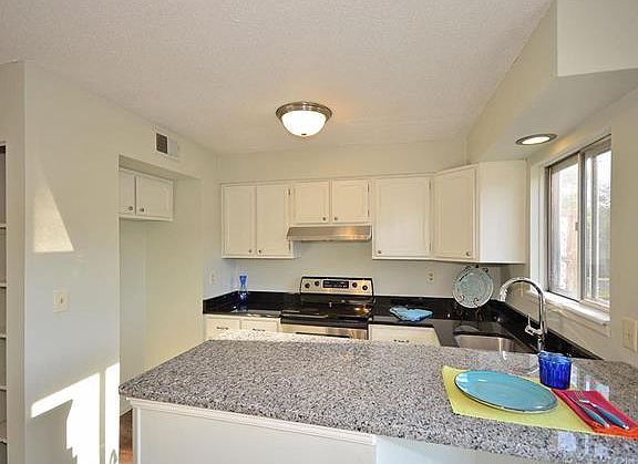 4th image of 7018 NW Chapel Woods Ln