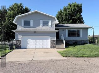 4153 Arizona Ave, Grand Island, NE 68803