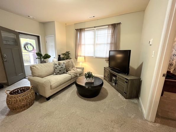 1810 Main St APT 203