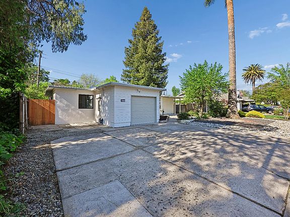 3rd image of 2378 Hernando Rd