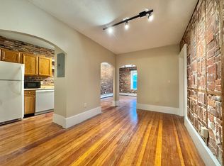 206 Derby St #2R, Salem, MA 01970