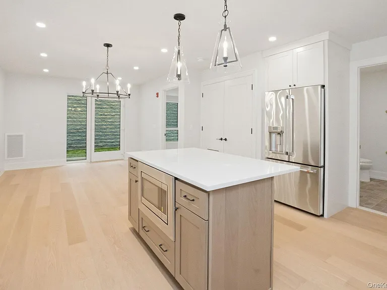 25 S Riverside Ave #107 — Photo 2
