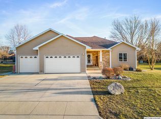 235 Boulder Rd, Mason City, IA 50401