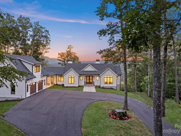 501 High Road Overlook, Hendersonville, NC 28739