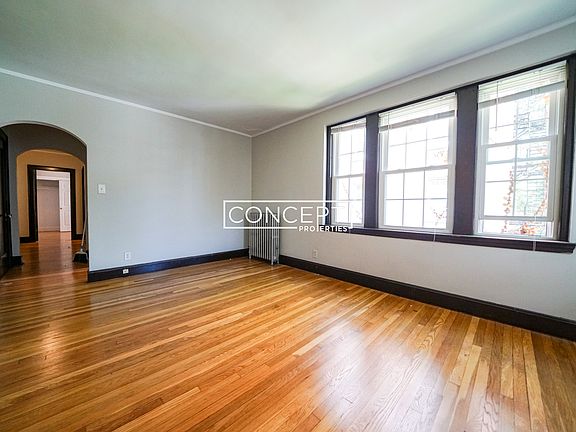 5th image of 117 College Ave #28