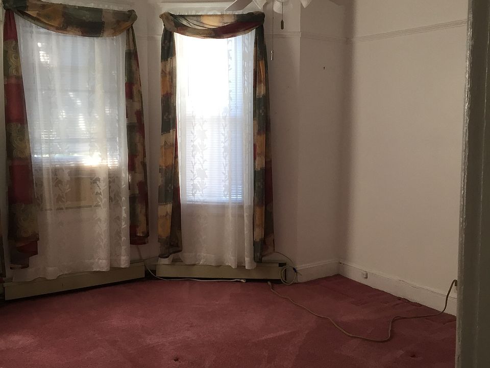 1st image of 29 Garfield St APT 3