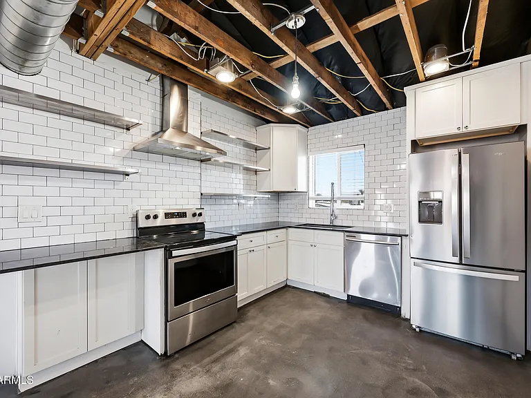 3601 N 15th Ave #10 — Photo 7