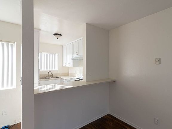 5th image of 8123 Sepulveda Blvd #223