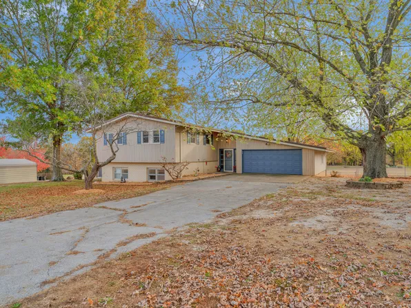 15040 E 2022 Road, Stockton, MO 65785