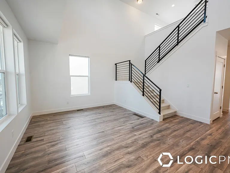 4903 W Upper Bend Dr — Photo 3