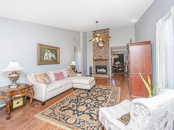 5th image of 115 Alwyn Blvd