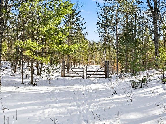 5th image of 2140 W River Rd