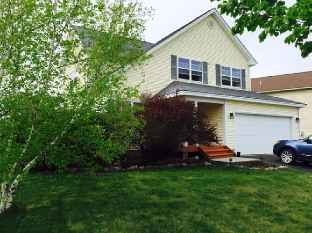 17 Catkin Dr — Photo 1