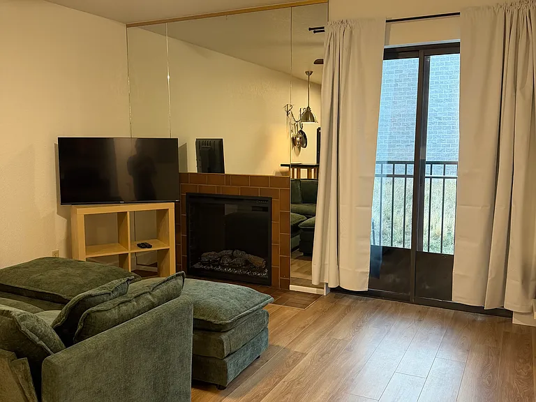 1940 Prospector Ave #214 — Photo 6