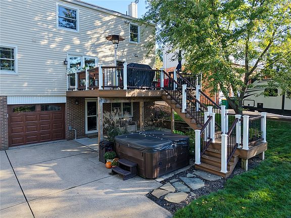 4th image of 5124 Meadowridge Ln