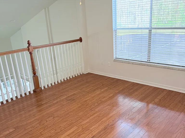 651 Queensbridge Dr — Photo 15