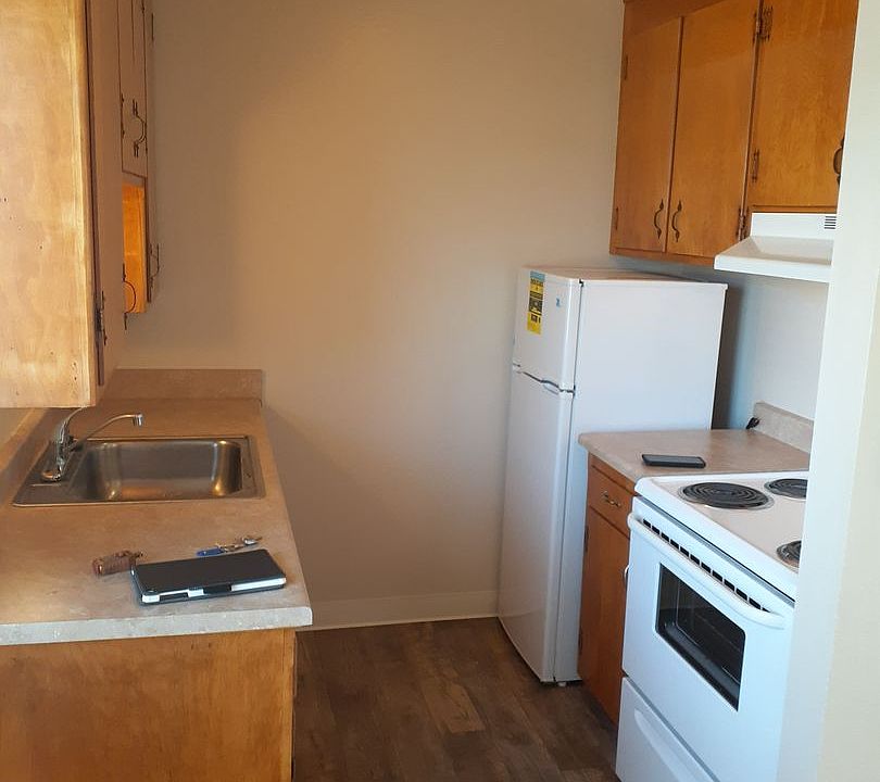 1st image of 705 Bidwell St APT 11