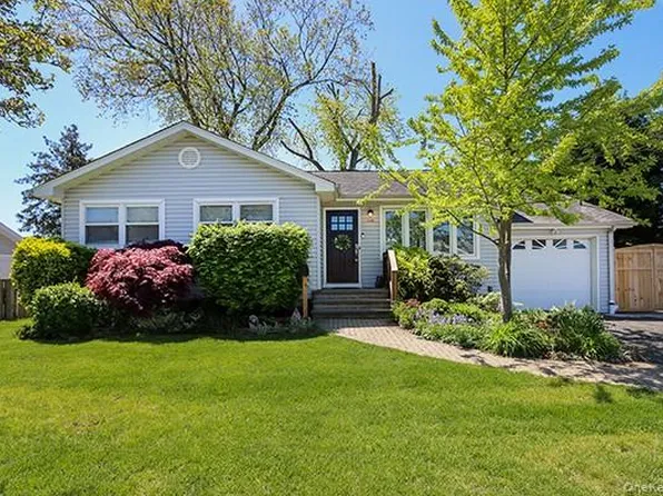 208 N Walnut Street, Massapequa, NY 11758