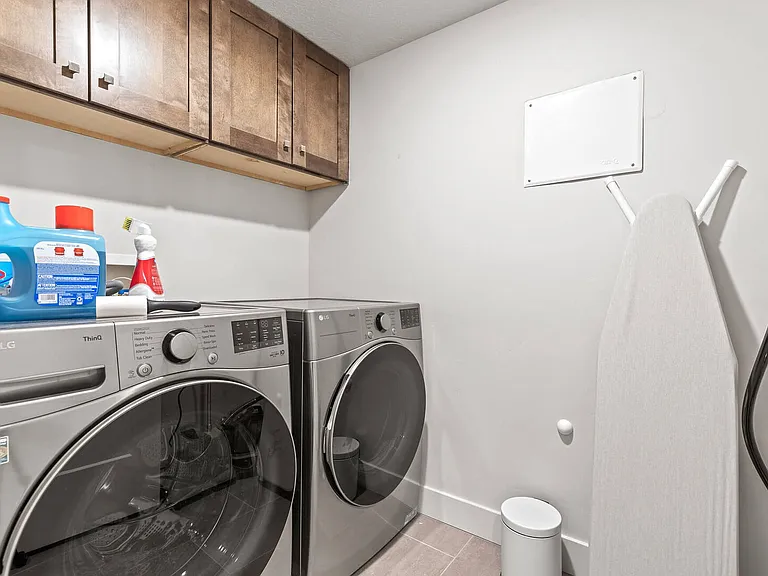 6537 Silver Creek Dr — Photo 32