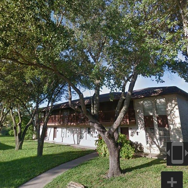 1st image of 1704 W McIntyre St #3