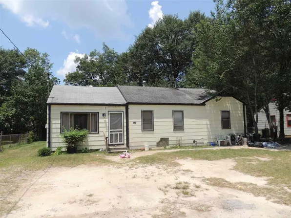 212 Camellia Cir, Warner Robins, GA 31093