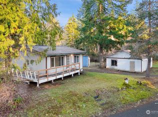 816 W Lost Lake Rd, Shelton, WA 98584