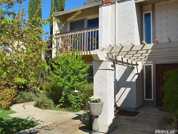 3rd image of 5422 Plantain Cir