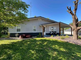 907 E Mona St, Petersburg, IN 47567